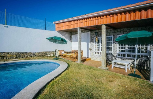 O Grove Villa | VILLA MAR DE AROSA, A PARADISE BY THE BEACH