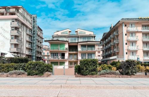 Lido di Jesolo Apartment | Villa Mare Fronte Mare