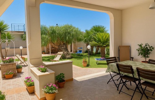Santa Maria del Focallo House | Villa Maria Sicilia