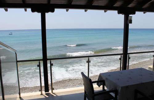 Mola Kalyva Apartment | Villa Maria - Mola Suites