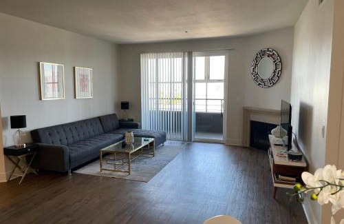 Marina del Rey Apartment | Villa Marina - AMAZING Modern, Spacious, Stylish 2 Master Suites in CENTRAL Marina Del Rey