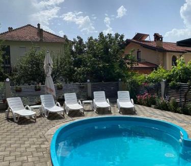 Elshani Apartment | Villa Marina