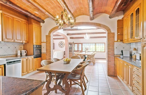 Tordera Villa | Villa 'Masia Luxmarspa' with mountain views, Wi-Fi and air conditioning