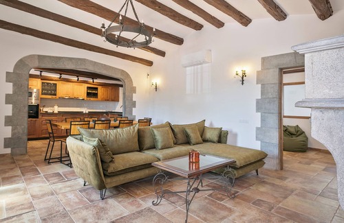 Tordera Villa | Villa 'Masia Luxmarspa' with mountain views, Wi-Fi and air conditioning