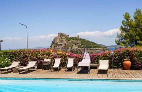 Ischia Porto Villa | Villa Massimo Cartaromana with wide pool and view on the Castle