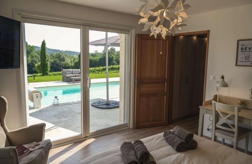 Castelnau-de-Montmiral Villa | Villa Maurine - Piscine chauffée - Spa - Clim - Salle de Fitness