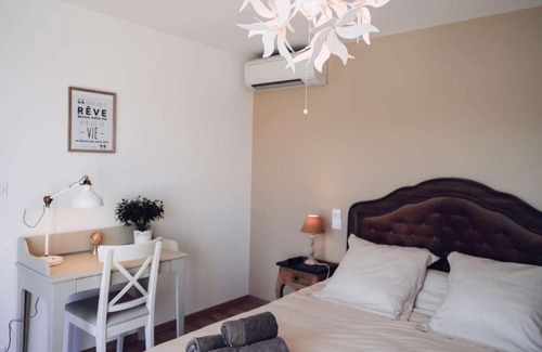 Castelnau-de-Montmiral Villa | Villa Maurine - Piscine chauffée - Spa - Clim - Salle de Fitness