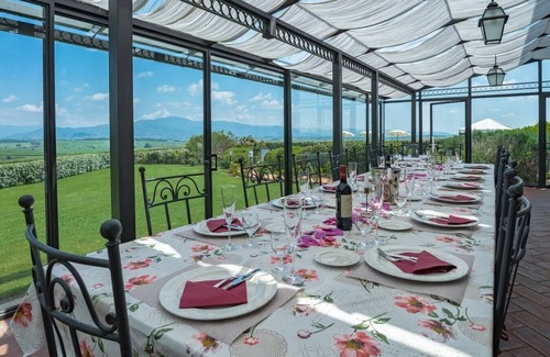 Le Piazze Villa | Villa Meraviglia - private villa ideal for large groups