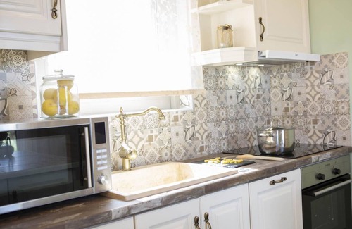 Spanokhorion Villa | Villa Melanthi - Three Bedroom Villa, Sleeps 6