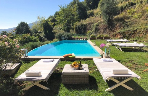 La Foce Villa | Villa Melinda - Four Bedroom Villa, Sleeps 8