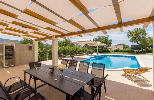 Klis House | Villa Melki with massive private pool