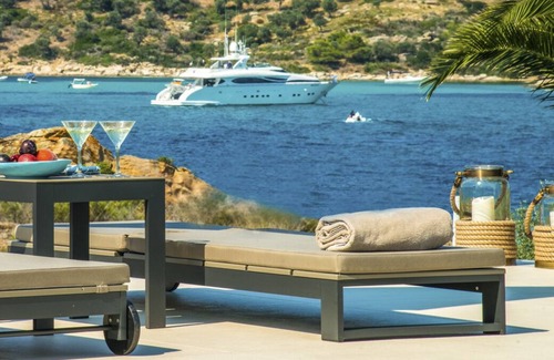 Sithonia Villa | Villa Metaxa - Ten Bedroom Villa, Sleeps 20