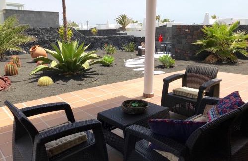 Playa Blanca Villa | Villa Mici