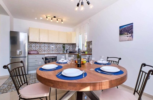 Miholascica Villa | Villa Miholašcica 2 in Island Cres by Villas Guide