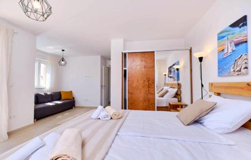 Miholascica Villa | Villa Miholascica 1 on Island Cres by Villas Guide