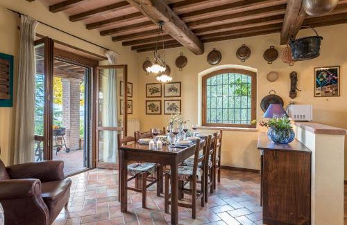 San Terenziano Villa | Villa Mila 6, Emma Villas