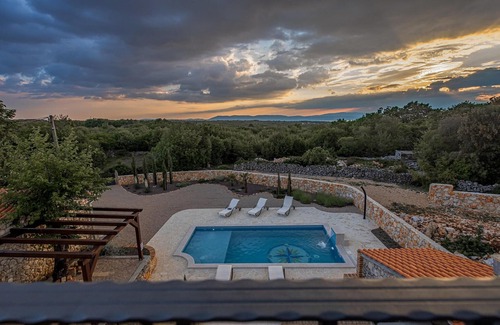 Sveti Ivan Dobrinjski House | Villa Miry's Hideaway