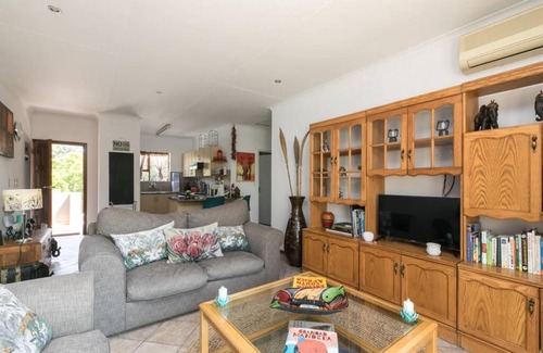 Lone Hill Apartment | Villa Monte