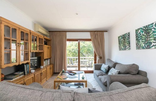 Lone Hill Apartment | Villa Monte