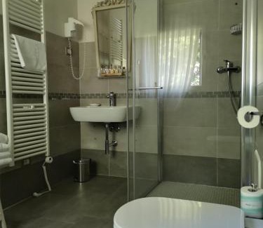 Cavalcaselle House | Villa Montenero