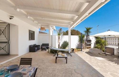 Padula Fede House | Villa Mormora by BarbarHouse