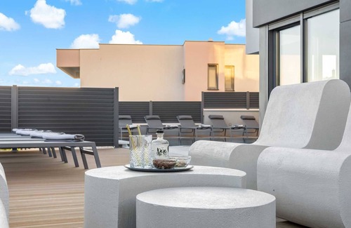 Zelenka Villa | Villa Mosaicus with Pool