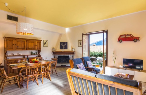 Limonta House | Villa near Bellagio, with stunning lake view, garden and private parking