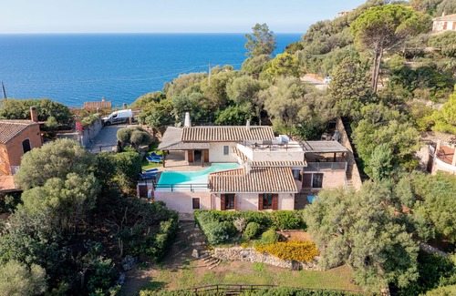 Torre delle Stelle Villa | Villa Nemea: typical Sardinian House, saltwater pool, great views