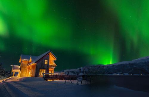 Laukeng House | Villa Nestun - Northern lights villa with sauna