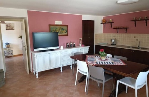 Naso Apartment | Villa Nino Petrelli ground floor with pool and private parking space