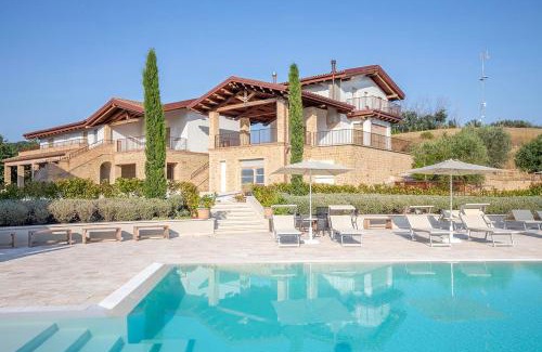Tolentino House | Villa Nuces