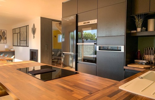 Saint-Gildas-de-Rhuys House | Villa Nymphéa - maison avec piscine chauffée St Gildas de Rhuys