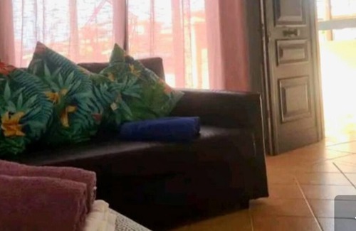 La Oliva House | 'Villa Oasis Carol 6' with Mountain View, Shared Pool & Wi-Fi