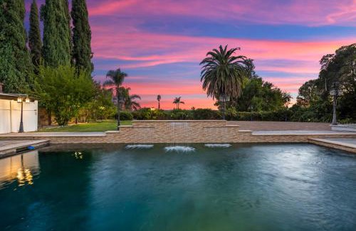 Agua Dulce Villa | Villa Oasis: Unrivaled Views & Endless Space