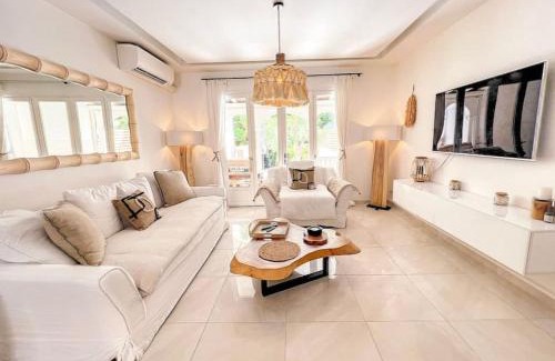 Orient Bay House | Villa Oh La La, 250m from the beach, 2 bedrooms