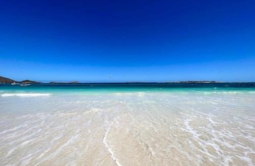 Orient Bay House | Villa Oh La La, 250m from the beach, 2 bedrooms