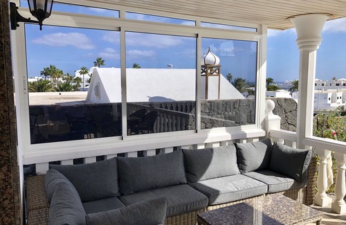 Los Pocillos Villa | Villa Olivier, Puerto Del Carmen, Lanzarote, Luxury 2 bed/2 bath Private Pool.