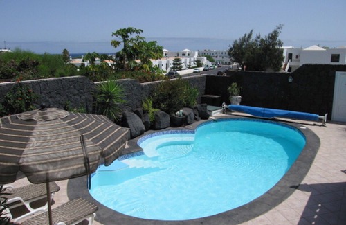 Los Pocillos Villa | Villa Olivier, Puerto Del Carmen, Lanzarote, Luxury 2 bed/2 bath Private Pool.