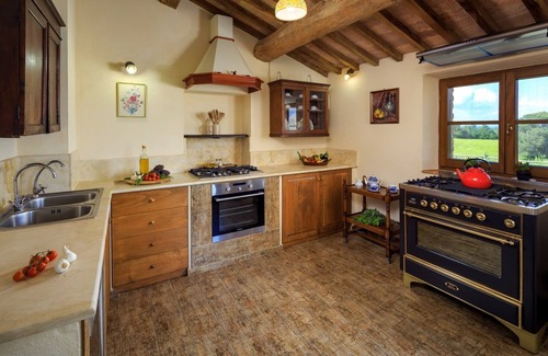 Buonconvento Villa | Villa Ombrone 14 In Buonconvento, Tuscany