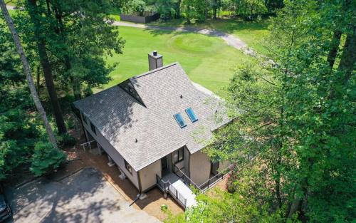 Big Canoe House | Villa on 9 - Fireside Sips Golf Views Exclusive Extras in Big Canoe