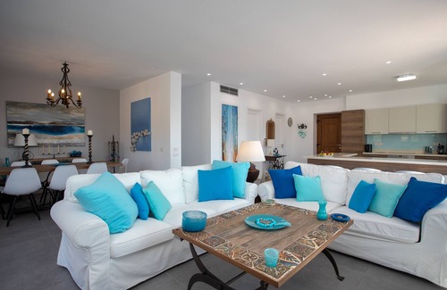 Kampos Villa | Villa on the beach - 4 bedrooms