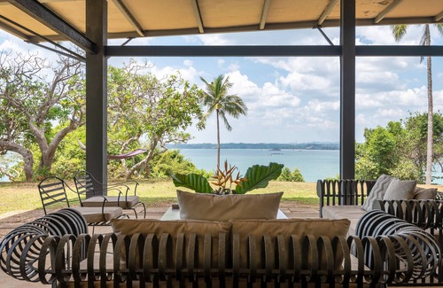 Weligama Villa | Villa on the Cliff With Golden Sunset Overlooking the Bay