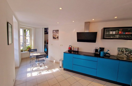 Roscoff House | Villa on the port, sleeps 8, sea view