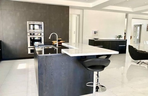 Hallandale Beach Villa | Villa on the Water in Golden Isles