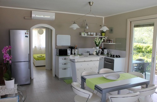 San Felice del Benaco Villa | Villa overlooking the beach and the lake with private swimming pool