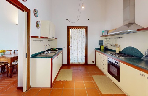 Paradiso Villa | Villa Paradiso by Bookinggardalake