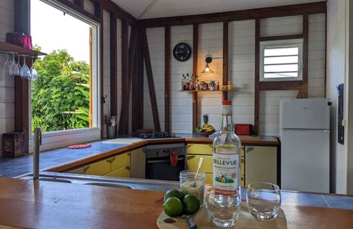 Lamentin Villa | Villa Pamaj, swimming pool and mountain view in the heart of the island