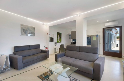 Casamicciola Terme Villa | Villa 'Panorama Isola Di Ischia' with Sea View, Wi-Fi and Air Conditioning