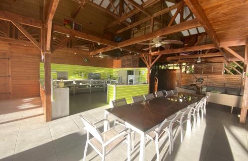 Pointe-Noire Villa | Villa panoramique à Pointe-Noire avec vue sur mer et piscine