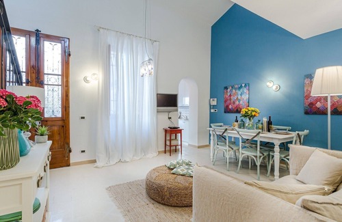 Viareggio Villa | VILLA PAOLA house close to the Beach in VIAREGGIO